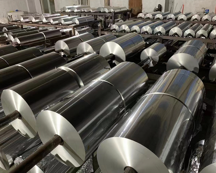 Aluminium Foil Roller 8011 O For Food Industry Aluminium Foil Roller 8011 O For Food Industry